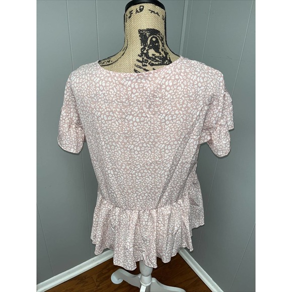 Shein Button up Blouse Size M Babydoll Pink Printed Short‎ Sleeve Top - Picture 3 of 7